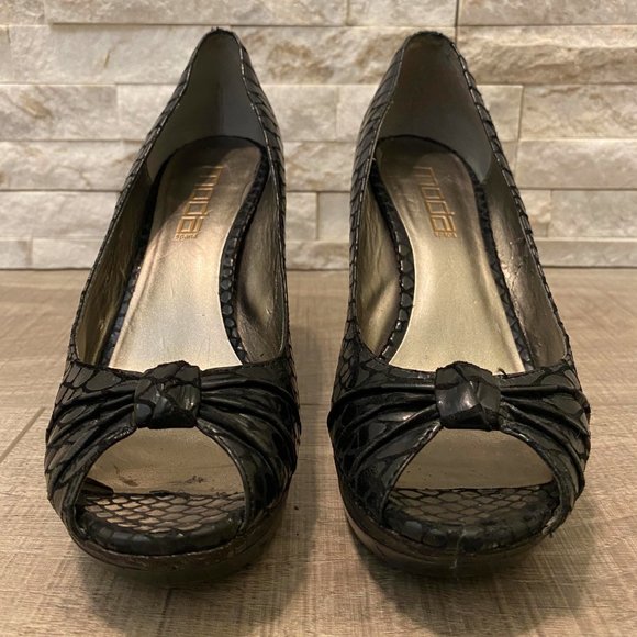 MODA SPANA BLACK HEELS - Size: 8.5 - Picture 5 of 6